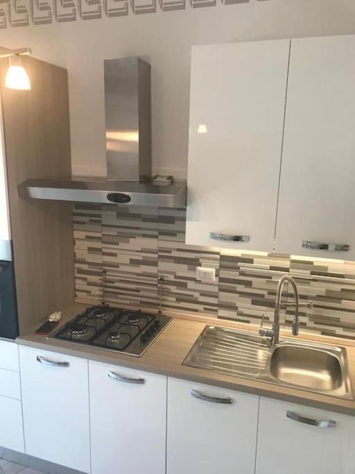 Premium Apartment With Parking تْشامبينو المظهر الخارجي الصورة